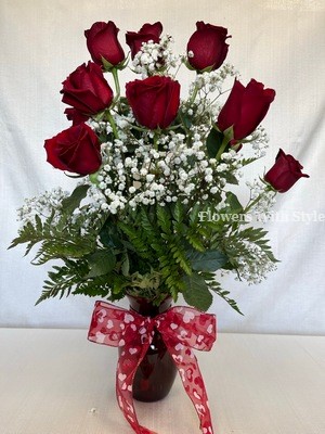 12 Red Roses/Red Vase